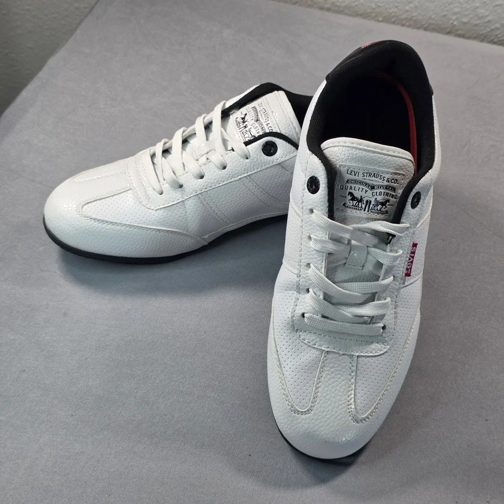 Levis Mens White Low Top Sneakers Comfort Insole Shoes Size 10 New Without box
